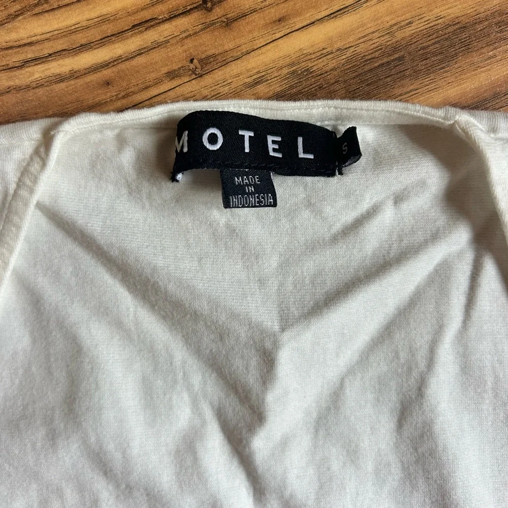 Motel Rocks Top - Picture 2 of 3
